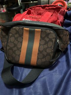 (Category: ) located in . Submitted by retailtherapy0603 (Listing ID 1374210459, Image 1). Description: .