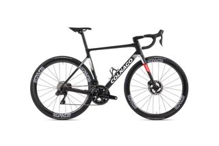 (Category: ) located in . Submitted by cars_bikes_and_techs (Listing ID 1374263938, Image 1). Description: .