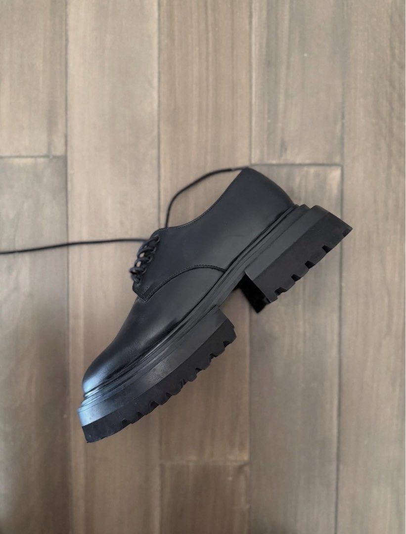 COS • Chunky Derby Shoes (Category: Heels) located in San Juan City. Submitted by tinywaddles (Listing ID 1374236325, Image 2). Description: COS • Chunky Derby Shoes Brand New, with box Genuine Leather Size • UK 4 / 37 Php 8,000 Original Price Php 12,000 My feet/ankles are too thin for the style 😩.