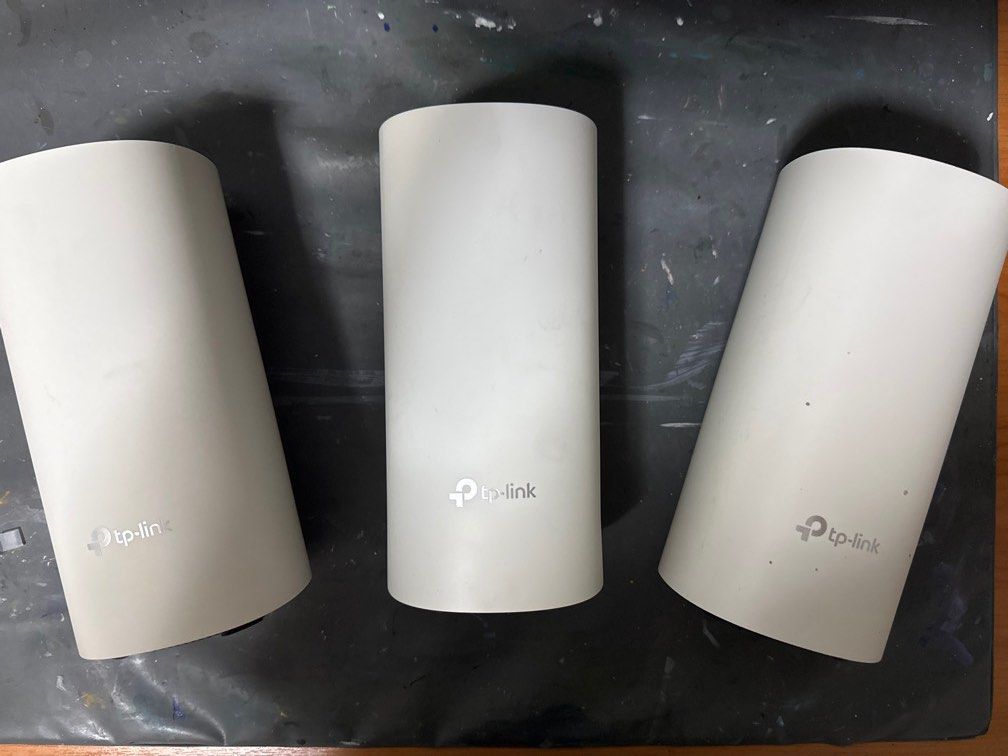 Deco M4 (Category: Networking) located in Singapore. Submitted by dcphotography (Listing ID 1374274852, Image 1). Description: 3 units, all in good working condition.
