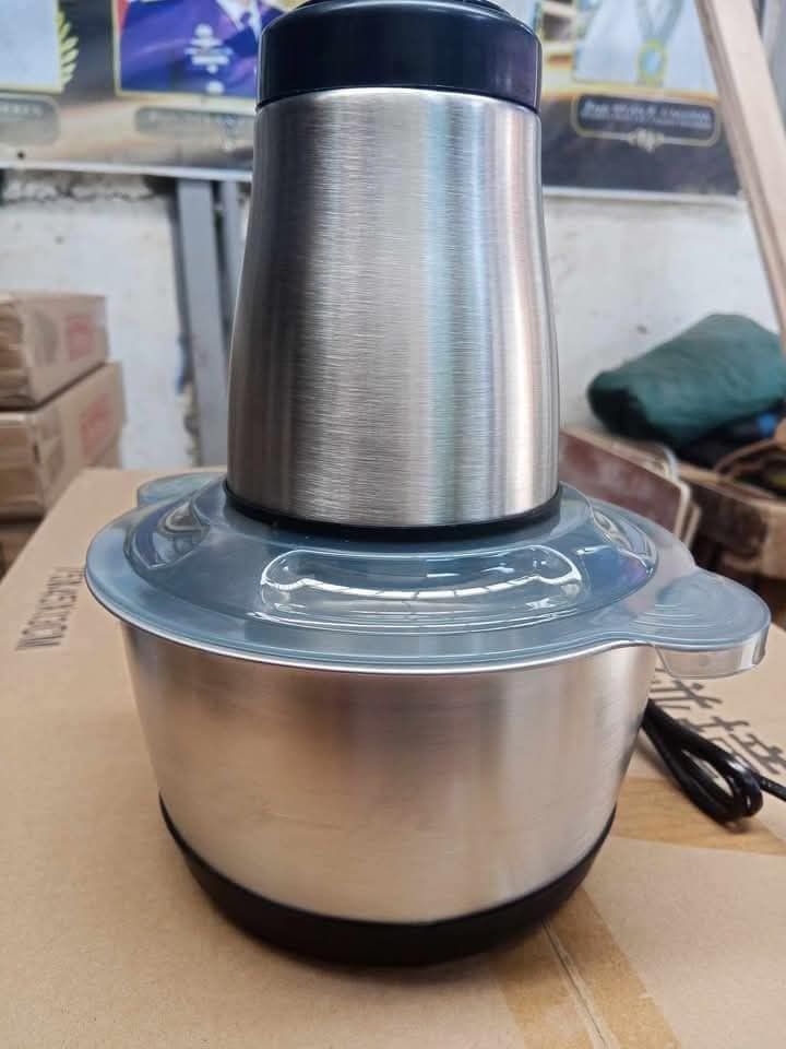 Food Processor Stainless (Category: Juicers, Blenders & Grinders) located in Manila. Submitted by redonlineshop (Listing ID 1374200417, Image 2). Description: Stainless Food Processor ₱400 ON HAND BRAND NEW Mode of Payment: Gcash,COD Same day delivery + Delivery Fee.