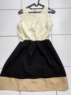 (Kategori: ) berada di . Dikirim oleh tous_preloved (ID iklan 1374269551, Gambar 1). Deskripsi: .