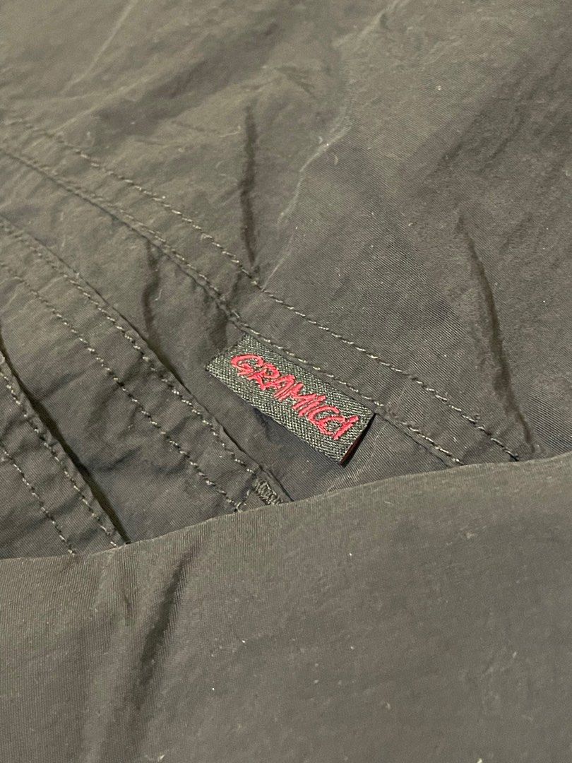 Gramicci Quilted Camp Shirt (Category: Formal Shirts) located in Baliuag. Submitted by frezhfitzonly (Listing ID 1374153866, Image 3). Description: No issue, straight up clean piece Dimes: 22x25 boxy fit Complete tags .