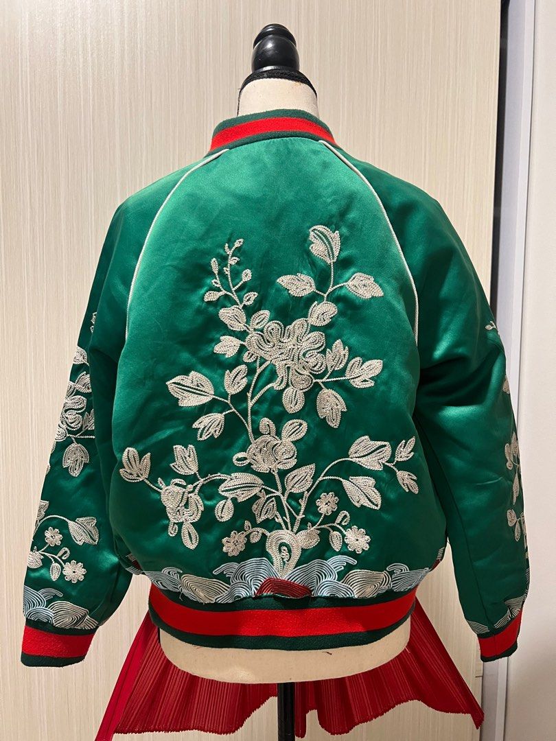 Gucci Outerwear (Category: Coats, Jackets and Outerwear) located in Manila. Submitted by scorpiomoon00 (Listing ID 1374211214, Image 2). Description: Rfs: not using it anymore .