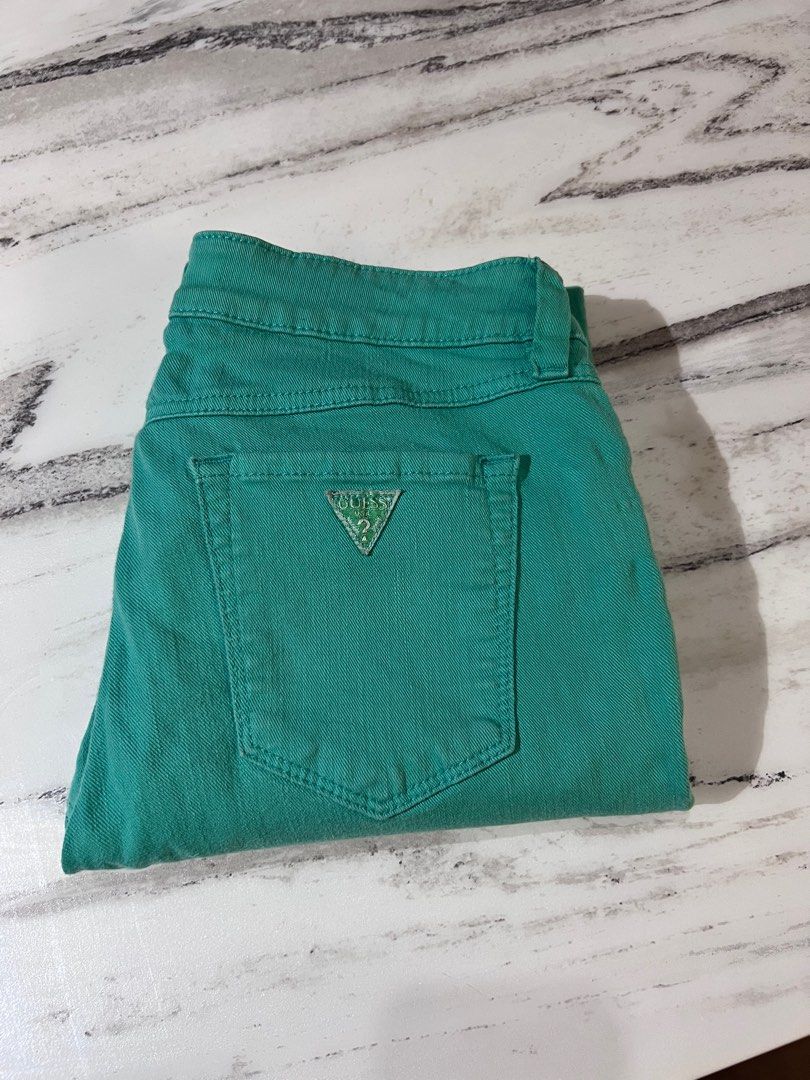 Guess jeans (Category: Coats, Jackets and Outerwear) located in Tarlac. Submitted by Filritz_8 (Listing ID 1374141139, Image 1). Description: Original guess Size 27 pero pwede gang 29 kasi stretch .