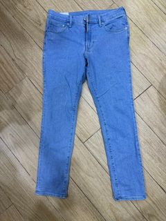 (Category: ) located in . Submitted by sya_sells (Listing ID 1374217393, Image 1). Description: .