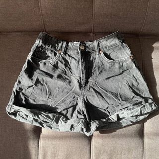 (Category: ) located in . Submitted by elvyyy (Listing ID 1374246757, Image 1). Description: .