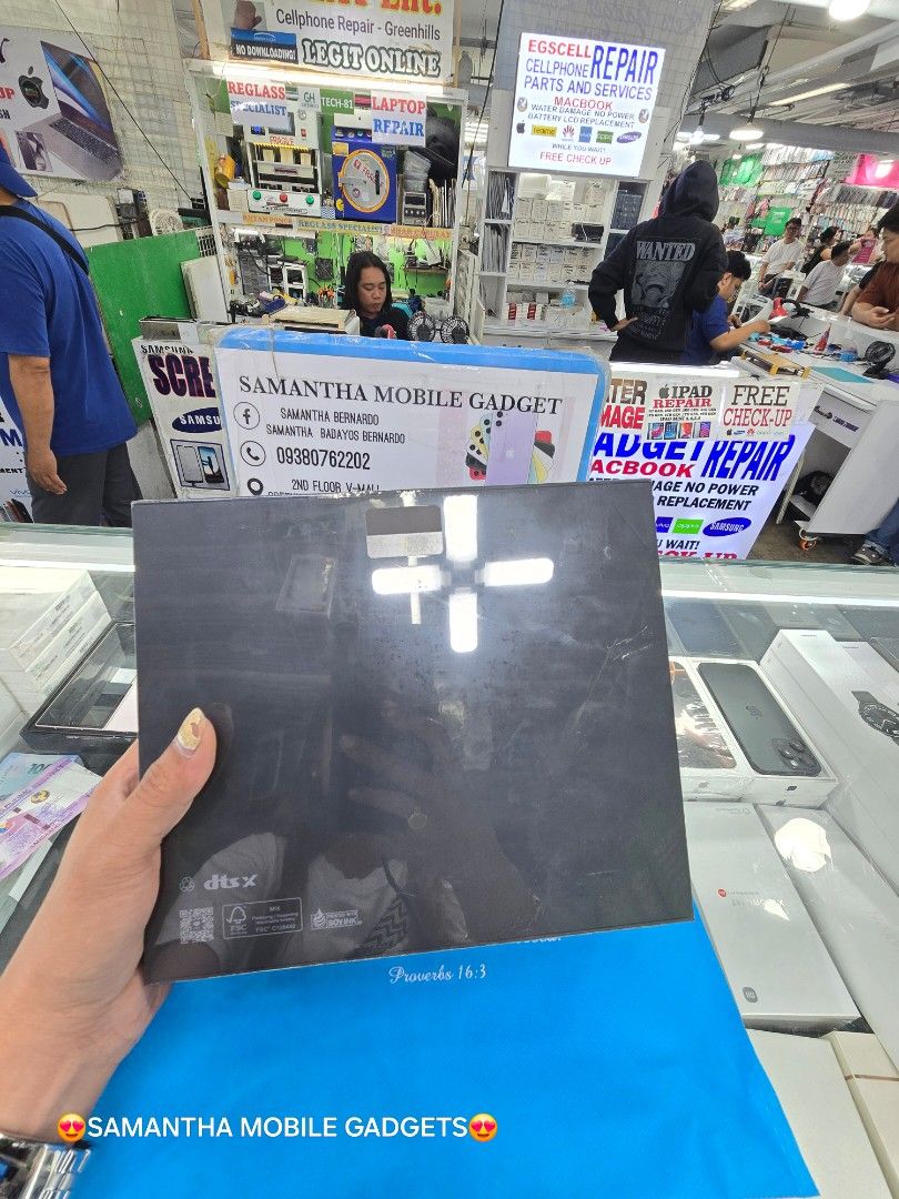 Honor Magic V3 12gb 512gb Openline Snapdragon (Category: Android Others) located in Manila. Submitted by lenweltong05295 (Listing ID 1374229140, Image 2). Description: Honor Magic V3 12gb 512gb Openline Snapdragon Brandnew Sealed with Warranty Onhand Stock.