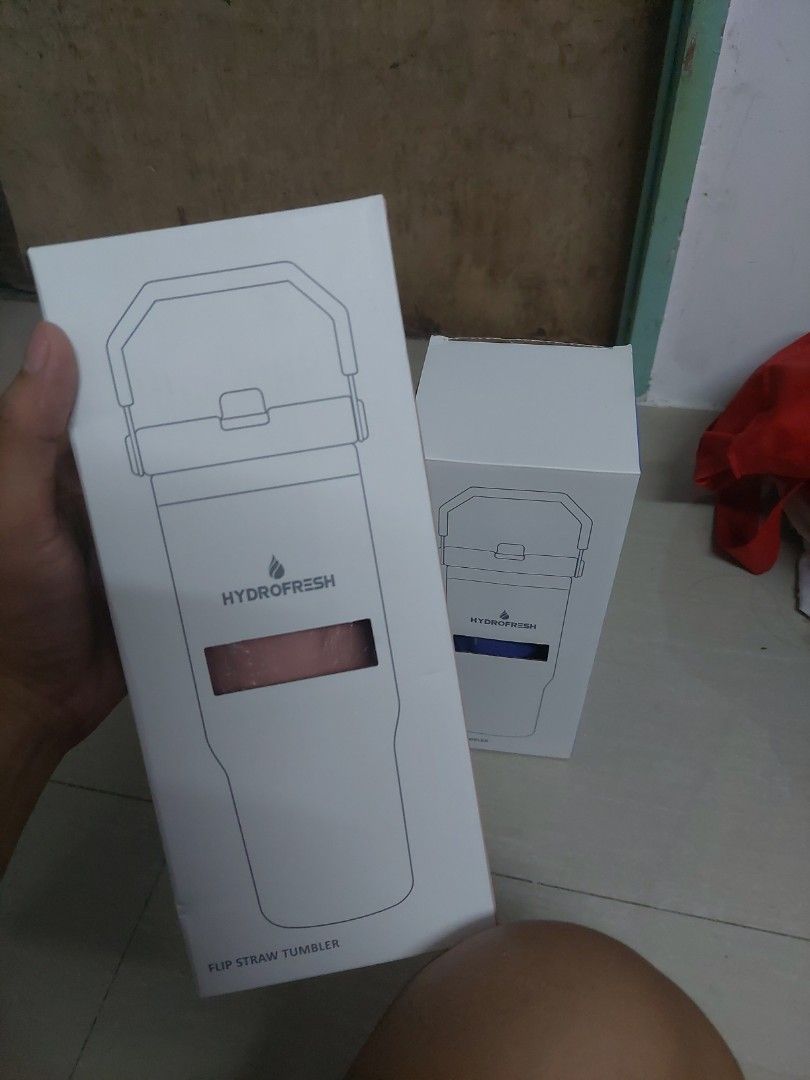 HYDROFRESH FLIP STRAW TUMBLER (Category: Water Bottles & Tumblers) located in Quezon City. Submitted by naysven (Listing ID 1374143556, Image 2). Description: MEET UP ONLY (SM FAIRVIEW) 600 dalawa na.