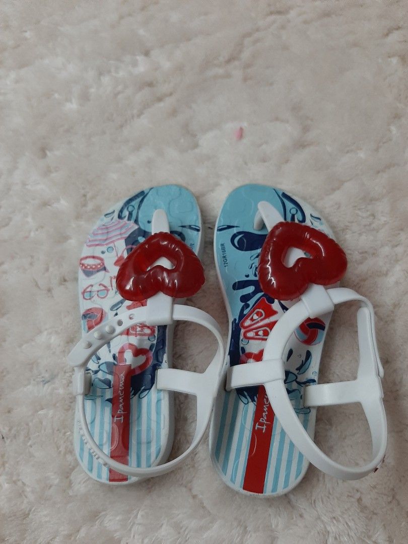 Ipanema s10 (Category: Babies & Kids Fashion) located in Cabanatuan. Submitted by decluttercab (Listing ID 1374319042, Image 2). Description: .