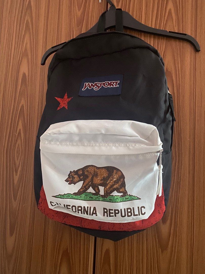 Jansport Backpack (Category: Backpacks) located in Calamba. Submitted by gdeclutters_ (Listing ID 1374161396, Image 1). Description: RFS: i have too many backpacks.