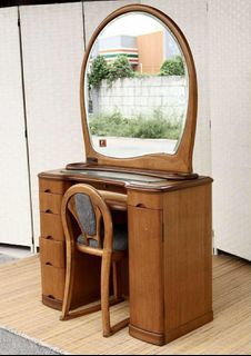 (Category: ) located in . Submitted by FurnitureGallery (Listing ID 1374306351, Image 1). Description: .