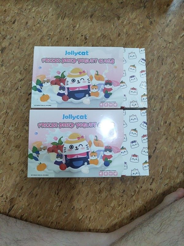 Jollycat Freeze Dried Yogurt Cubes for Cats Kitty Treats (Category: Pet Food) located in Singapore. Submitted by commcat (Listing ID 1374178396, Image 1). Description: .
