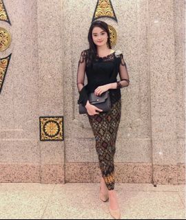 (Kategori: ) berada di . Dikirim oleh eslahoktaviana (ID iklan 1374216864, Gambar 1). Deskripsi: .