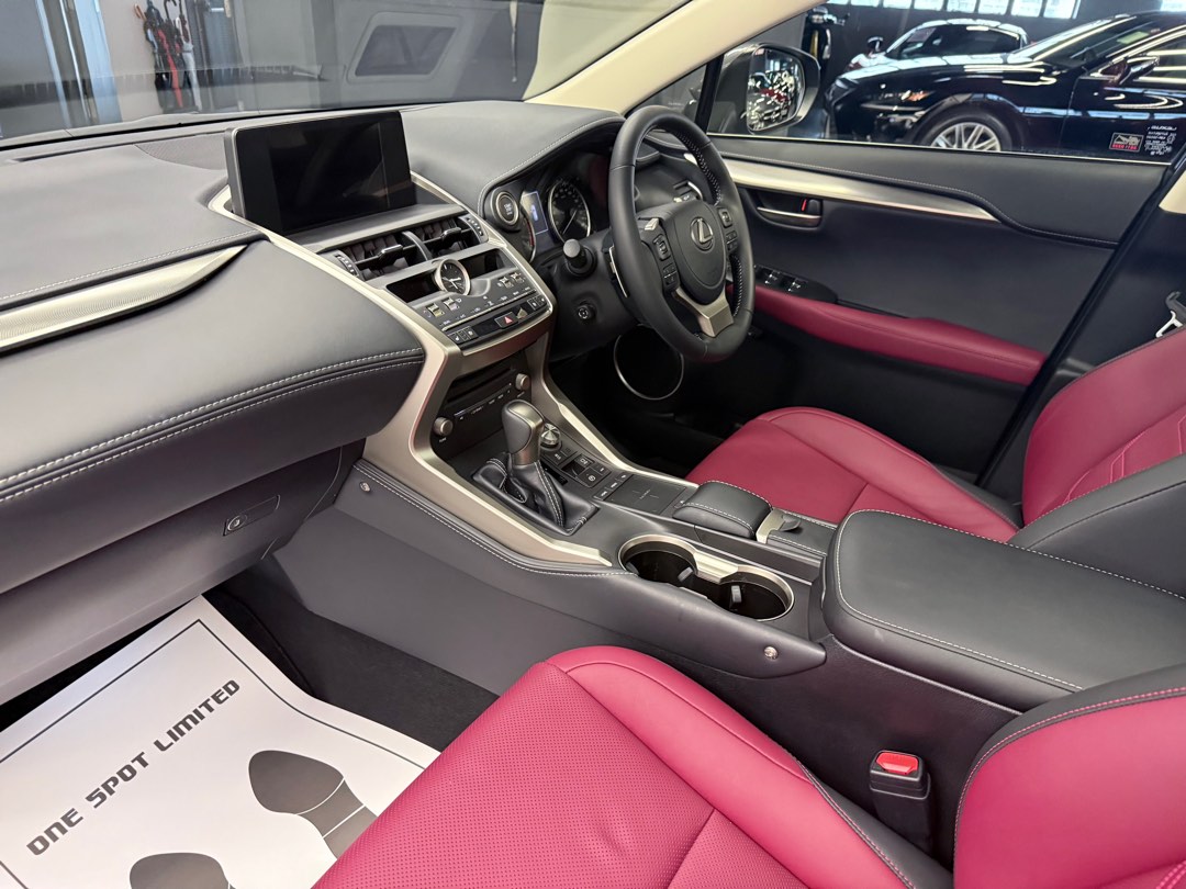 Lexus NX300 ULTIMATE Auto62863128451457114