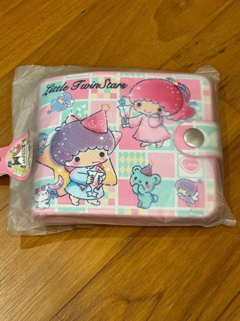 Little Twin Stars Wallet (Category: Babies & Kids Fashion) located in Singapore. Submitted by amazing_grace_11_ (Listing ID 1374242145, Image 1). Description: This is Little Twin Stars Wallet for Girls. Comes with standard compartment. .