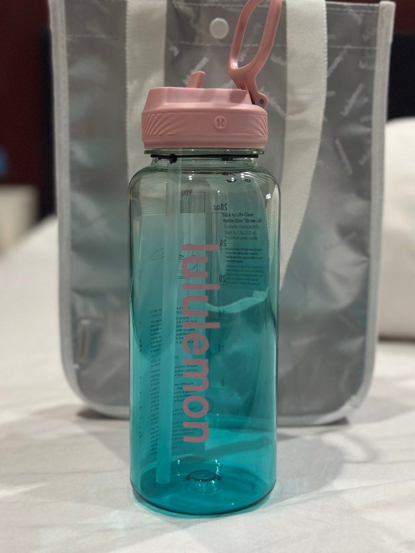 Lululemon Back to life Clear bottle 32oz (Category: Water Bottles & Tumblers) located in Makati City. Submitted by miamartinez1 (Listing ID 1374169751, Image 1). Description: For sale With lululemon paperbag Brand new From lululemon LA .