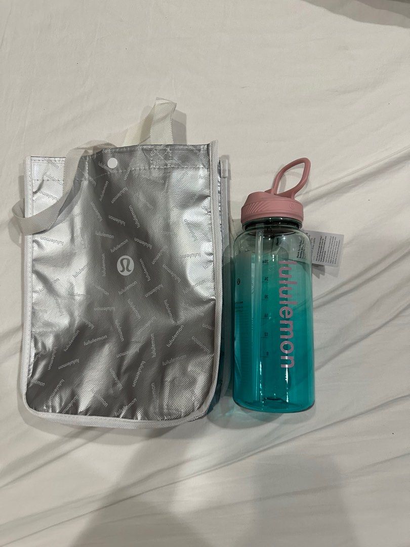 Lululemon Back to life Clear bottle 32oz (Category: Water Bottles & Tumblers) located in Makati City. Submitted by miamartinez1 (Listing ID 1374169751, Image 2). Description: For sale With lululemon paperbag Brand new From lululemon LA .