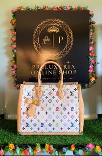 (Category: ) located in . Submitted by preluxuria_online_shop (Listing ID 1374254211, Image 1). Description: .