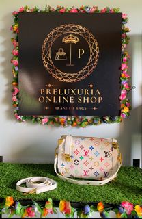 (Category: ) located in . Submitted by preluxuria_online_shop (Listing ID 1374263534, Image 1). Description: .