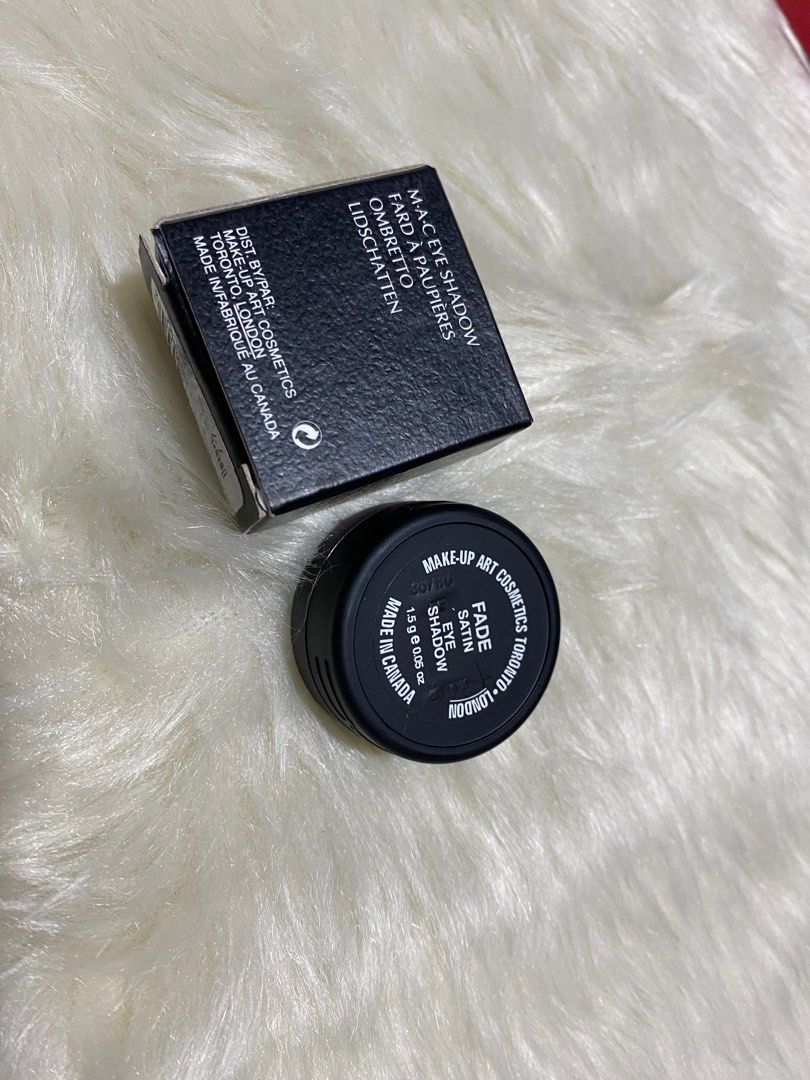MAC COSMETICS MAKE UP SET (Category: Makeup) located in Pagsanjan. Submitted by lavishbyji22912 (Listing ID 1374313633, Image 3). Description: INCLUSIONS: 1 BLUSH swatched once ( likenew) 2 BULLET LIPSTICKS 1 swatched once w/ box, 1 slightly used no box 1 fix + spray 5ml brand new w/box 1 brandnew mac lip primer 1 LIPGLOSS Brandnew 1 eyeshadow all authentic more freebies if purchase is made .