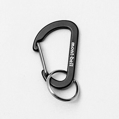 由 wy-prestige (刊登 ID 1374254796，圖片 1) 提交，位於 桃園市 (Taoyuan) 的 mont-bell KEY CARABINER 多色 黑/鋁灰/綠/藍/紫 多色選擇 (類別：其他運動配件)，說明：🔸【材質】鋁合金 🔸【重量】5克 🔸【尺寸】25x40mm 🔸【型號】FLAT D KAN 4鎖匙扣#1124333 ⚠️*請勿用於攀登或支撐人體重量。