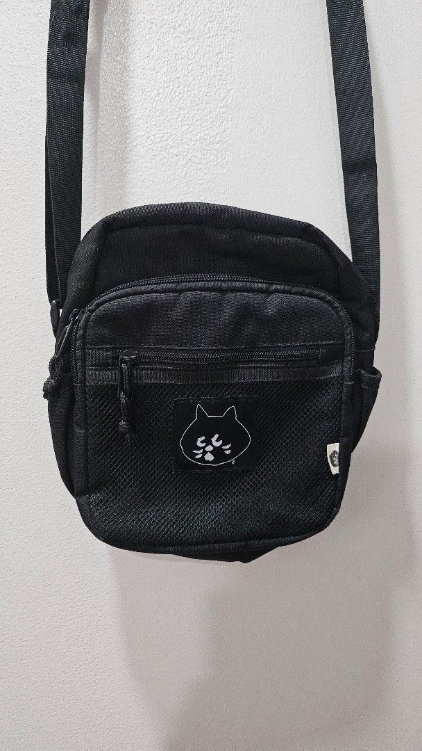 Ne-net by Issey Miyake Sling Bag (Category: Sling Bags) located in Manila. Submitted by milesoyaa (Listing ID 1374141914, Image 1). Description: no issues wysiwyg.