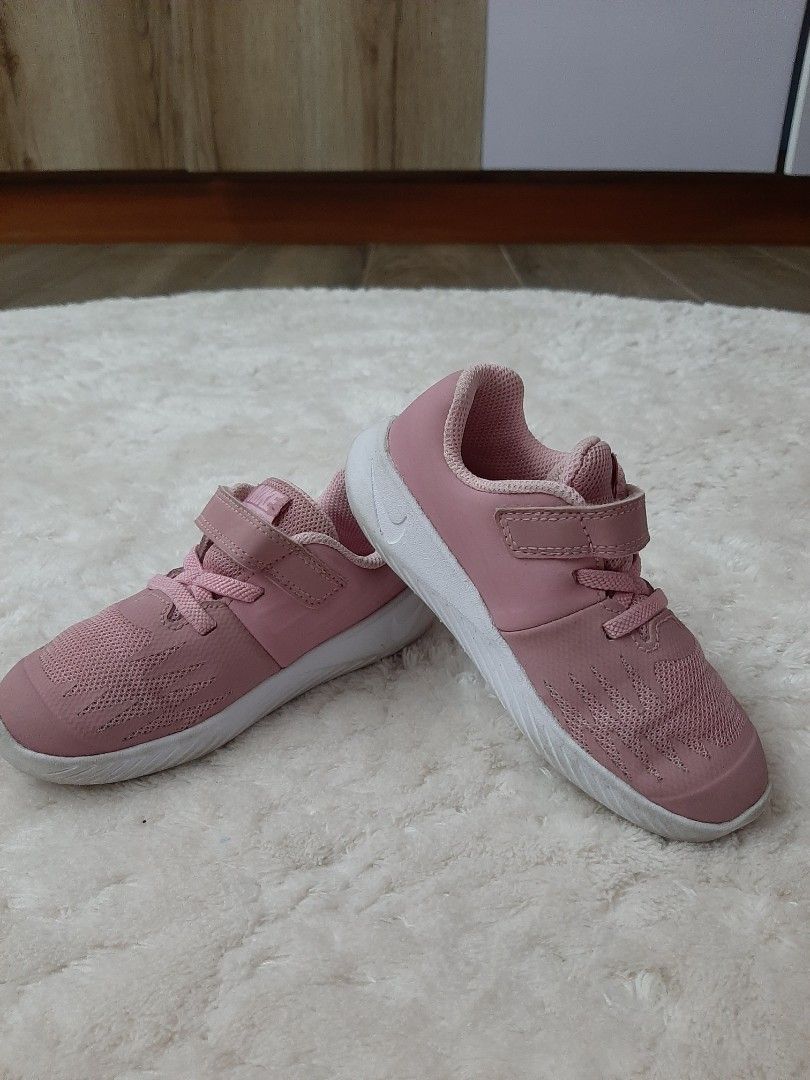 Nike 9c (Category: Babies & Kids Fashion) located in Cabanatuan. Submitted by decluttercab (Listing ID 1374318961, Image 2). Description: .