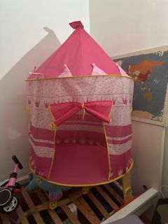 (Category: ) located in . Submitted by houseclutter (Listing ID 1374280442, Image 1). Description: .