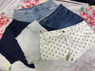 (Category: ) located in . Submitted by avzmart (Listing ID 1373152488, Image 1). Description: .