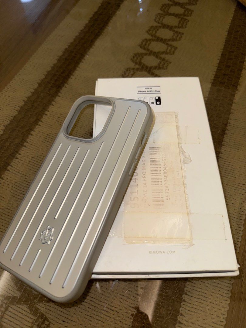 Rimowa iPhone 14 Pro Max (Category: Cases & Sleeves) located in San Jose del Monte. Submitted by erickabeles (Listing ID 1374262689, Image 2). Description: Selling my pre-loved case. Rimowa silver for iPhone 14 Pro Max. .