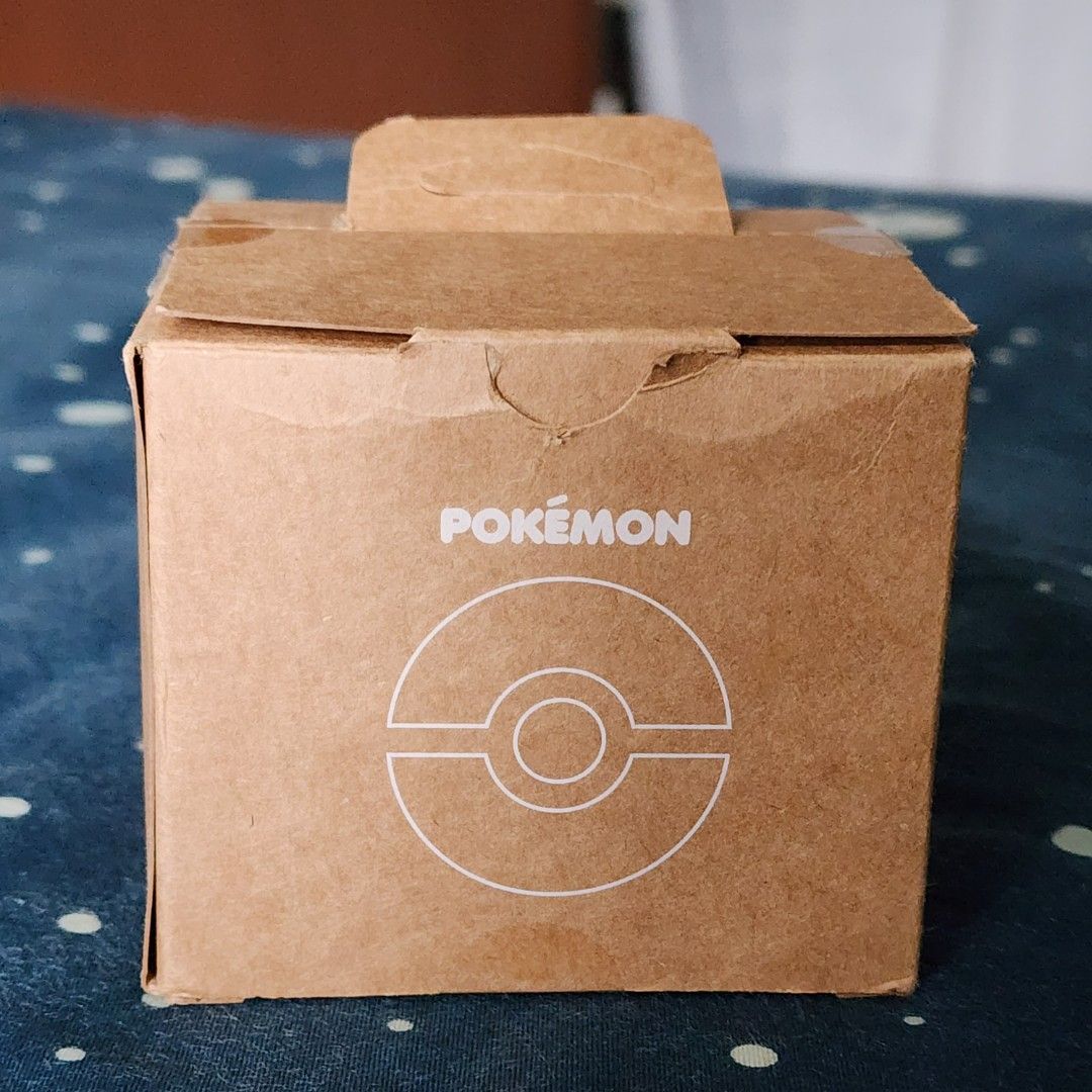 Samsung pokeball case for samsung buds 2 pro (Category: Earphones) located in Singapore. Submitted by desmondchy63108 (Listing ID 1374164389, Image 3). Description: Brand new never used it before Made in korea Unlisted in lxzxdx, so can't find it anymore Made by polycarbonate, it's not by rubber.