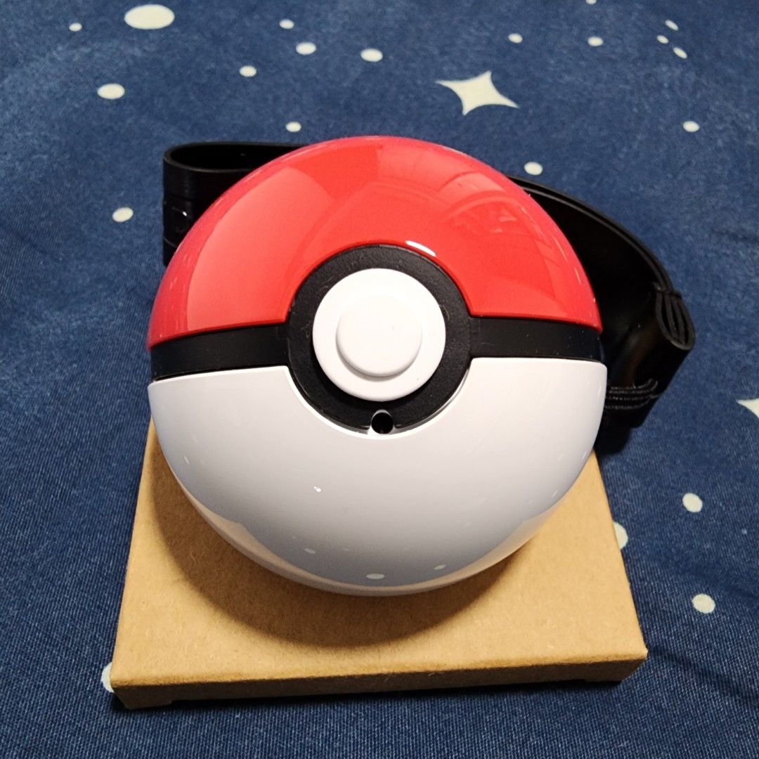 Samsung pokeball case for samsung buds 2 pro (Category: Earphones) located in Singapore. Submitted by desmondchy63108 (Listing ID 1374164389, Image 1). Description: Brand new never used it before Made in korea Unlisted in lxzxdx, so can't find it anymore Made by polycarbonate, it's not by rubber.