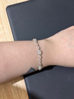 (Category: ) located in . Submitted by nicee_shop (Listing ID 1374294479, Image 1). Description: .