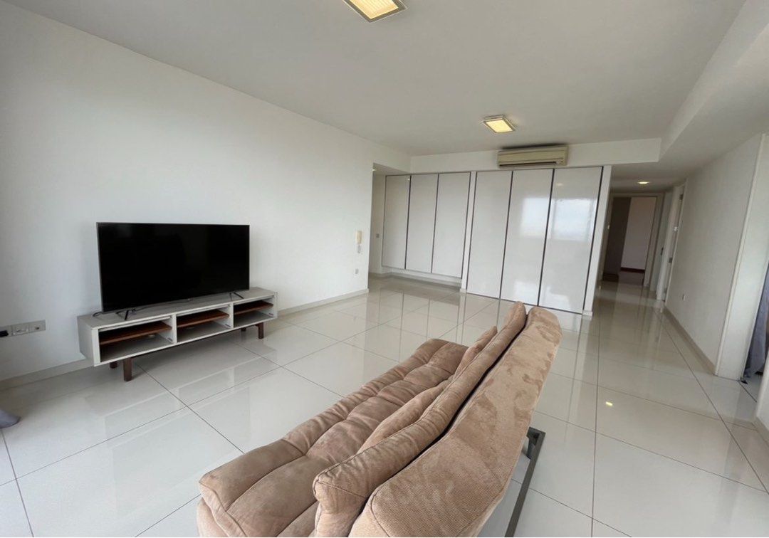 Sky Habitat (Category: Condos & ECs) located in Singapore. Submitted by breatheinbreatheout (Listing ID 1374320837, Image 1). Description: • High floor 🏙️ • Unblocked facing ✅ • No afternoon sun ✅ • Good condition; well-maintained ✔️ • very good location; convenient ✔️ • walking distance to Junction 8 🚶‍♀️ • Accesses two MRT lines 🚆 • Famous school nearby 🏫 • swimming pool, playground, common reading area 🏊‍♀️ • Please contact me for more de