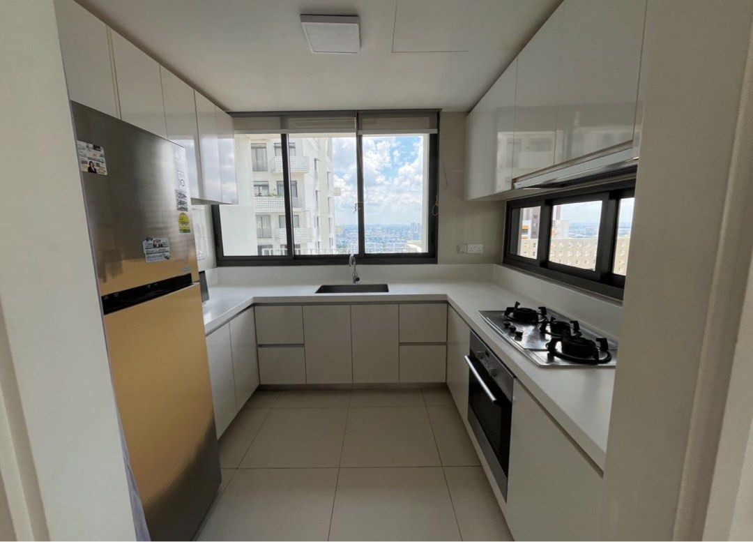 Sky Habitat (Category: Condos & ECs) located in Singapore. Submitted by breatheinbreatheout (Listing ID 1374320837, Image 2). Description: • High floor 🏙️ • Unblocked facing ✅ • No afternoon sun ✅ • Good condition; well-maintained ✔️ • very good location; convenient ✔️ • walking distance to Junction 8 🚶‍♀️ • Accesses two MRT lines 🚆 • Famous school nearby 🏫 • swimming pool, playground, common reading area 🏊‍♀️ • Please contact me for more de