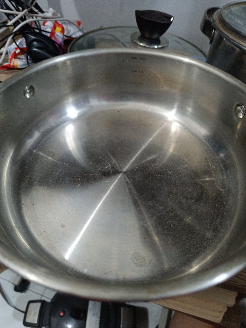 Stainless Cookwares Makapal (Category: Other Kitchen Appliances) located in Manila. Submitted by melissaente (Listing ID 1374297074, Image 3). Description: di ka na lugi ang kapal nito parehas.