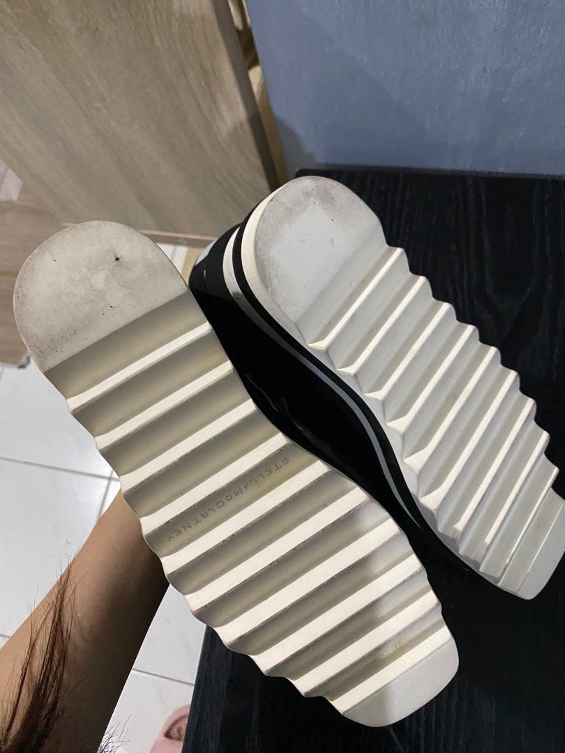 Stella maccartney (Category: Sneakers) located in Angeles City. Submitted by roimom (Listing ID 1374314056, Image 3). Description: Used twice na Stock lang.