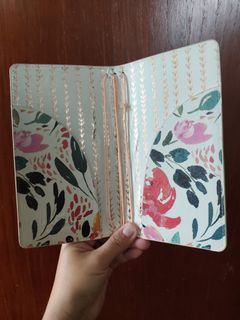 (Category: ) located in . Submitted by vintage.hoarder (Listing ID 1374323405, Image 1). Description: .