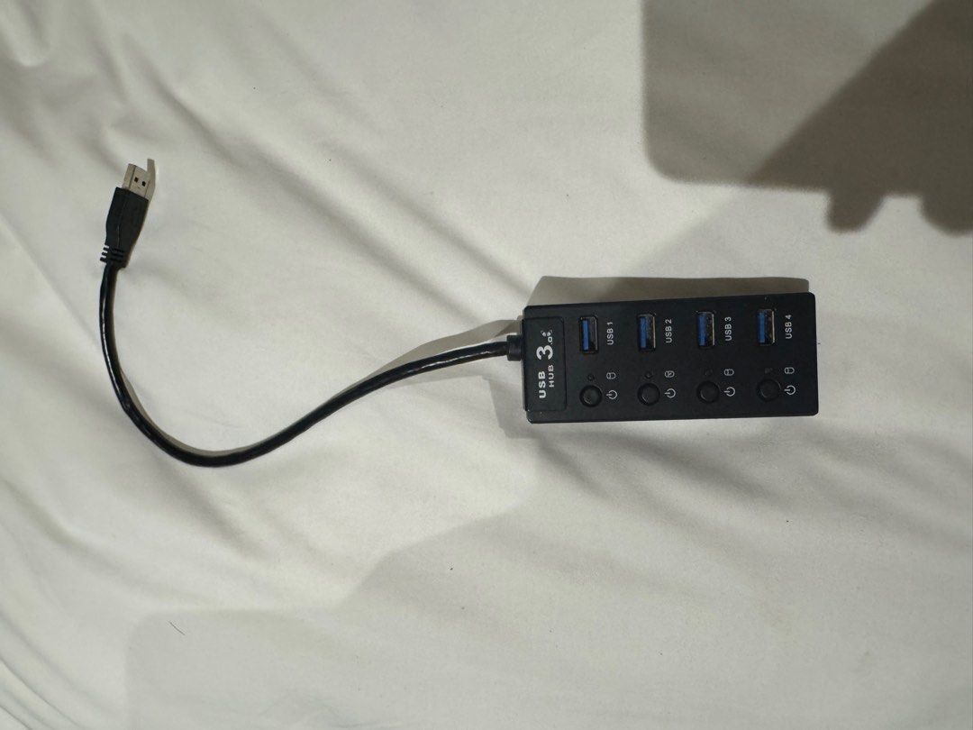 USB connector (Category: Cables & Adaptors) located in Singapore. Submitted by sellingitems88 (Listing ID 1374262303, Image 1). Description: On huge sale! For usb to usb connector and charger Brand new and very cheap!.