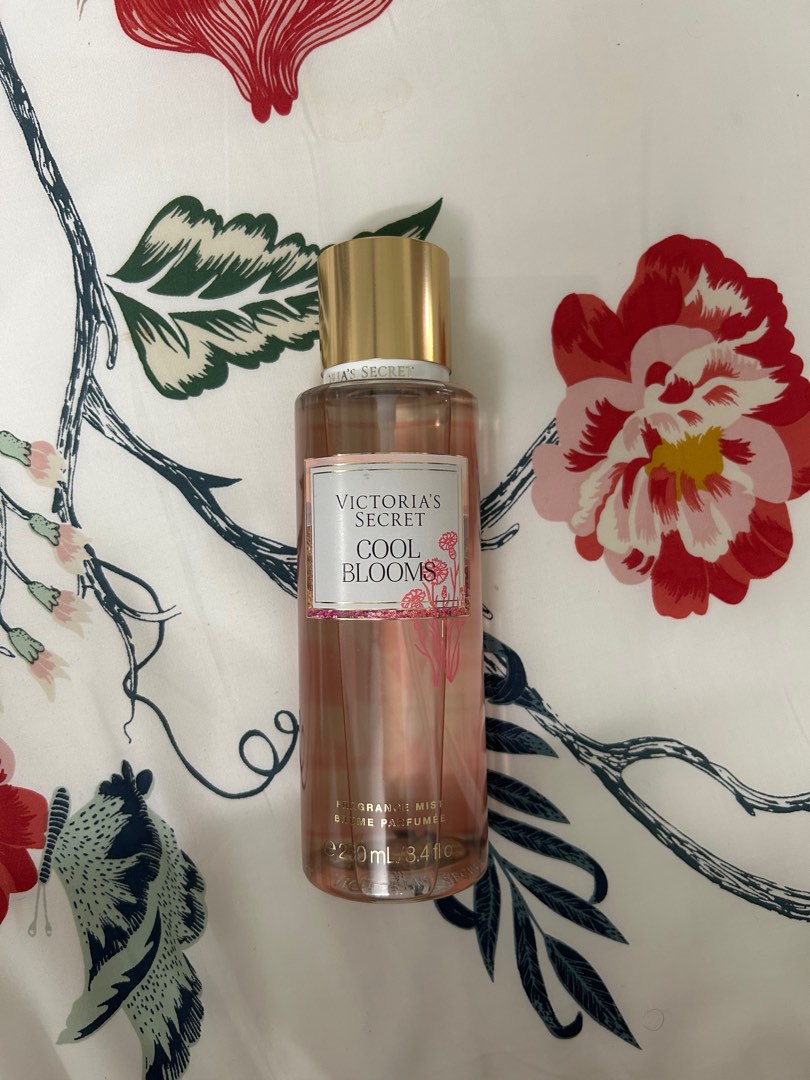NEW Victoria's Secret Cool Blooms, 8.4 oz Fine Fragrance Mist main image 0