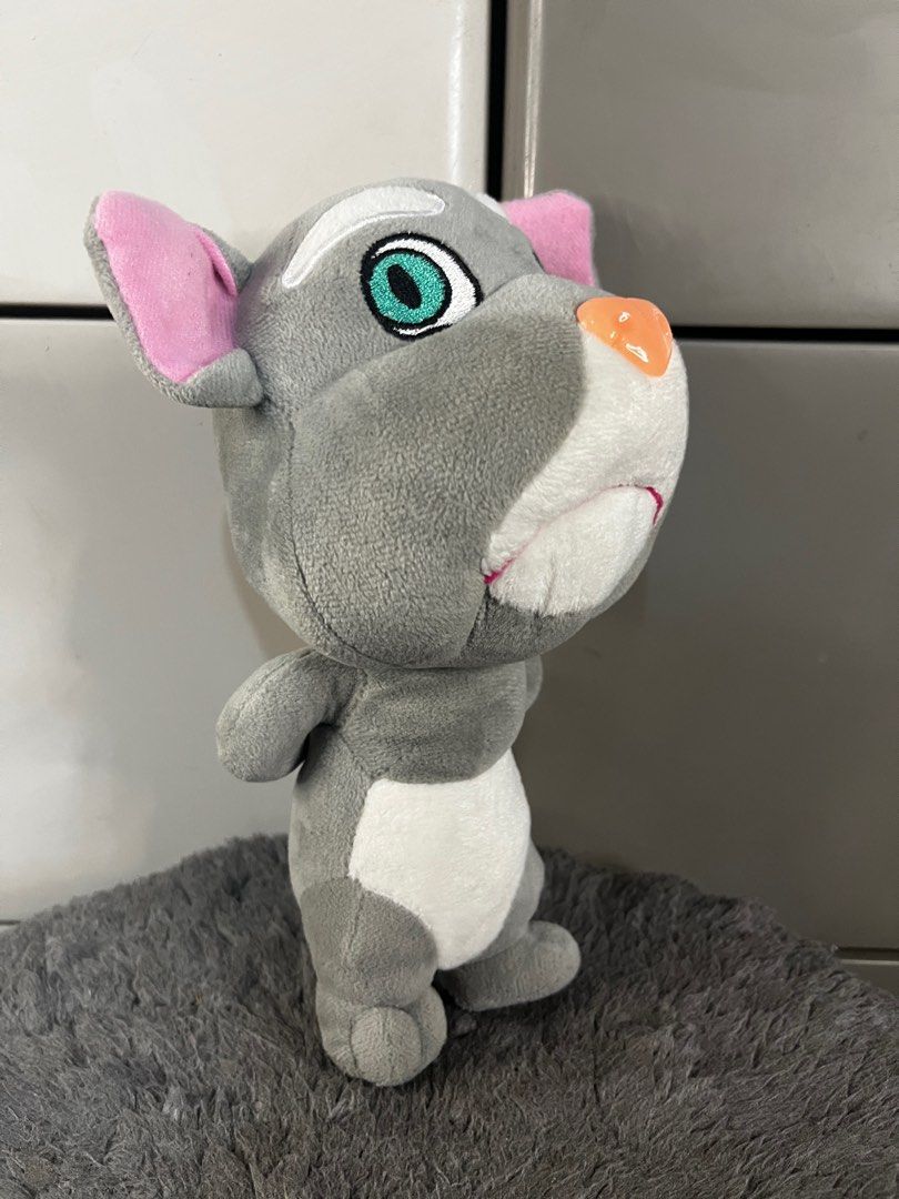 Virtual Pet: Talking Tom Gray Cat Can’t Talk Version Plush/Stuffed Toy (Category: Interactive Toys) located in Makati City. Submitted by bry0419 (Listing ID 1374300280, Image 2). Description: Virtual Pet: Talking Tom Gray Cat Can’t Talk Version Plush/Stuffed Toy .