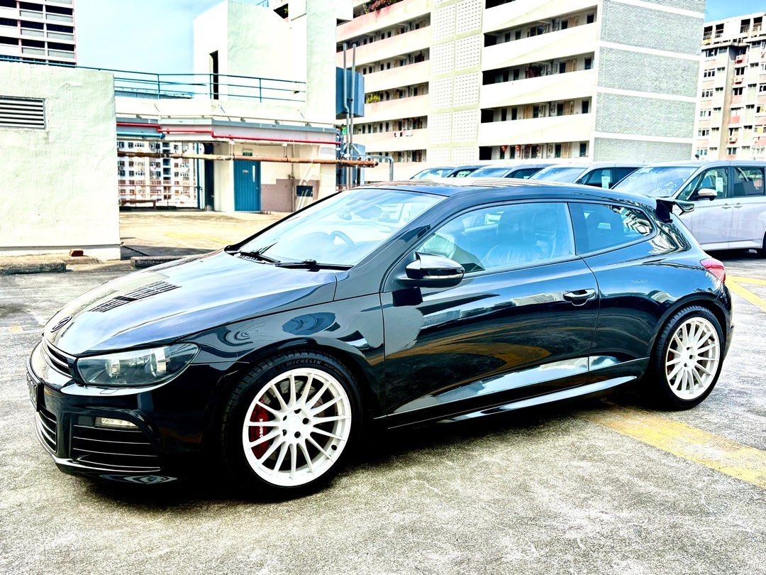 Volkswagen Scirocco  R 2.0A Sunroof Auto62885346802306111
