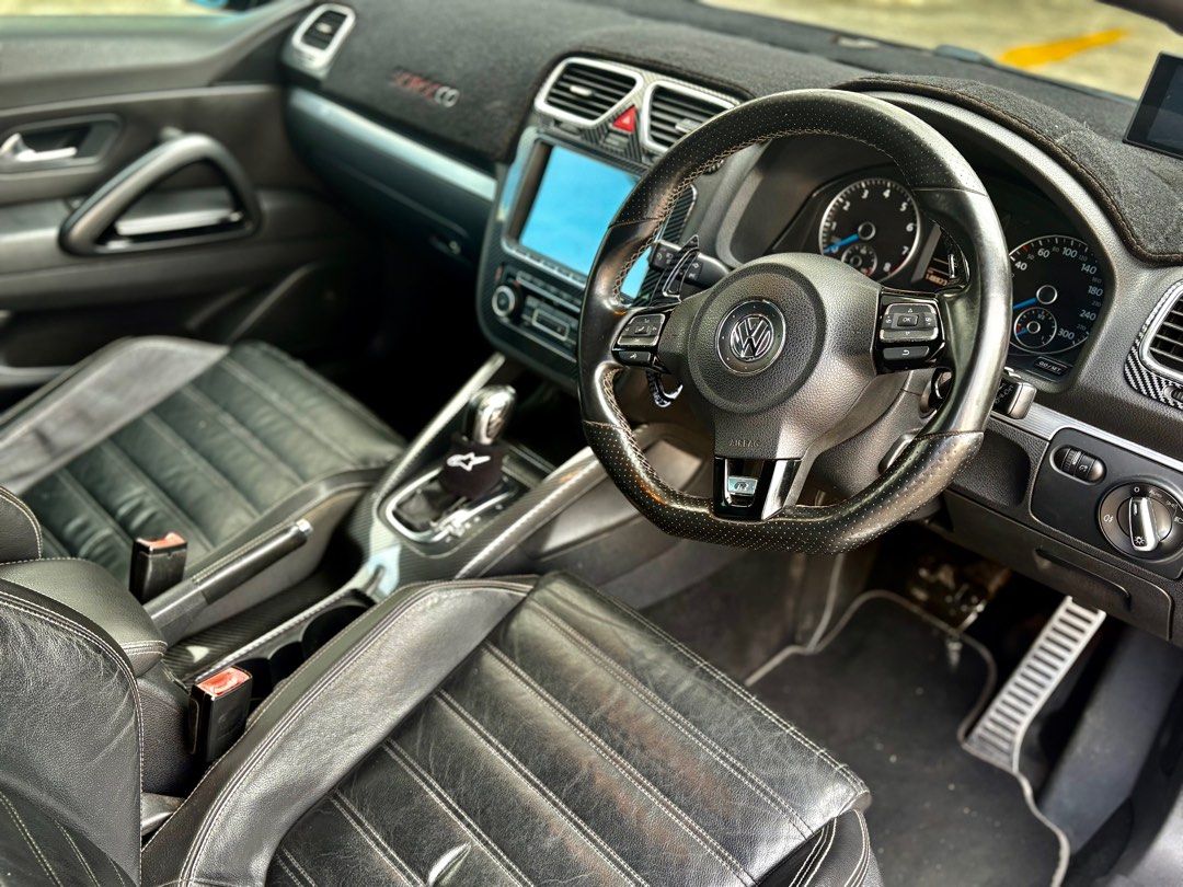 Volkswagen Scirocco  R 2.0A Sunroof Auto62885346802306114
