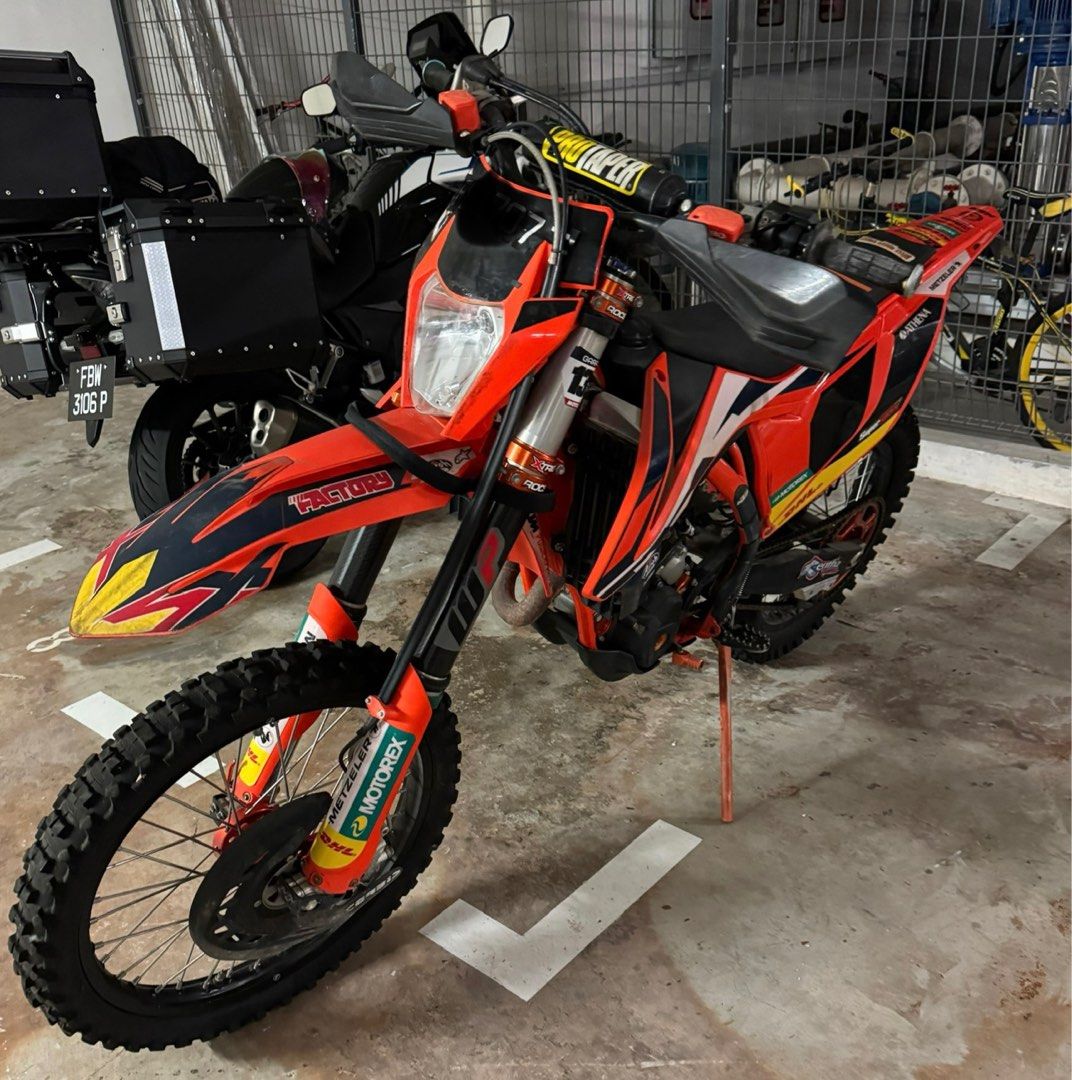 2016 KTM 350 EXC Motorcycle (Category: Class 2A) located in Singapore. Submitted by passiondriven (Listing ID 1374382789, Image 2). Description: Hey there! Selling my KTM 350 EXC motorcycle. It's in great condition, and I've taken good care of it. It's been well-maintained and is ready to go. If you're looking for a reliable and fun ride, this is the one for you. Feel free to ask any questions. I'm happy to provide more details or photos if neede