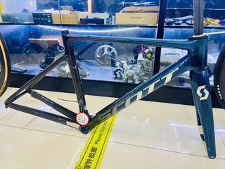 （分類：）位於 。 由 LockOnBike 提交（商品編號 1374386110，圖片 1）。簡介： 。