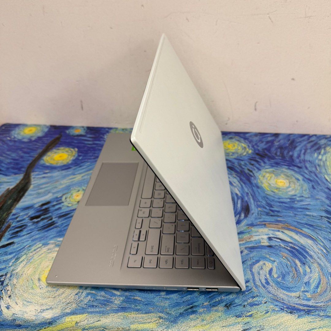 華碩獨立顯示卡💗輕薄文書機) Asus adolbook 14寸/i7-1165G7/ 8,16GB