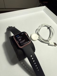(Category: ) located in . Submitted by she.is.decluttering (Listing ID 1374463504, Image 1). Description: .