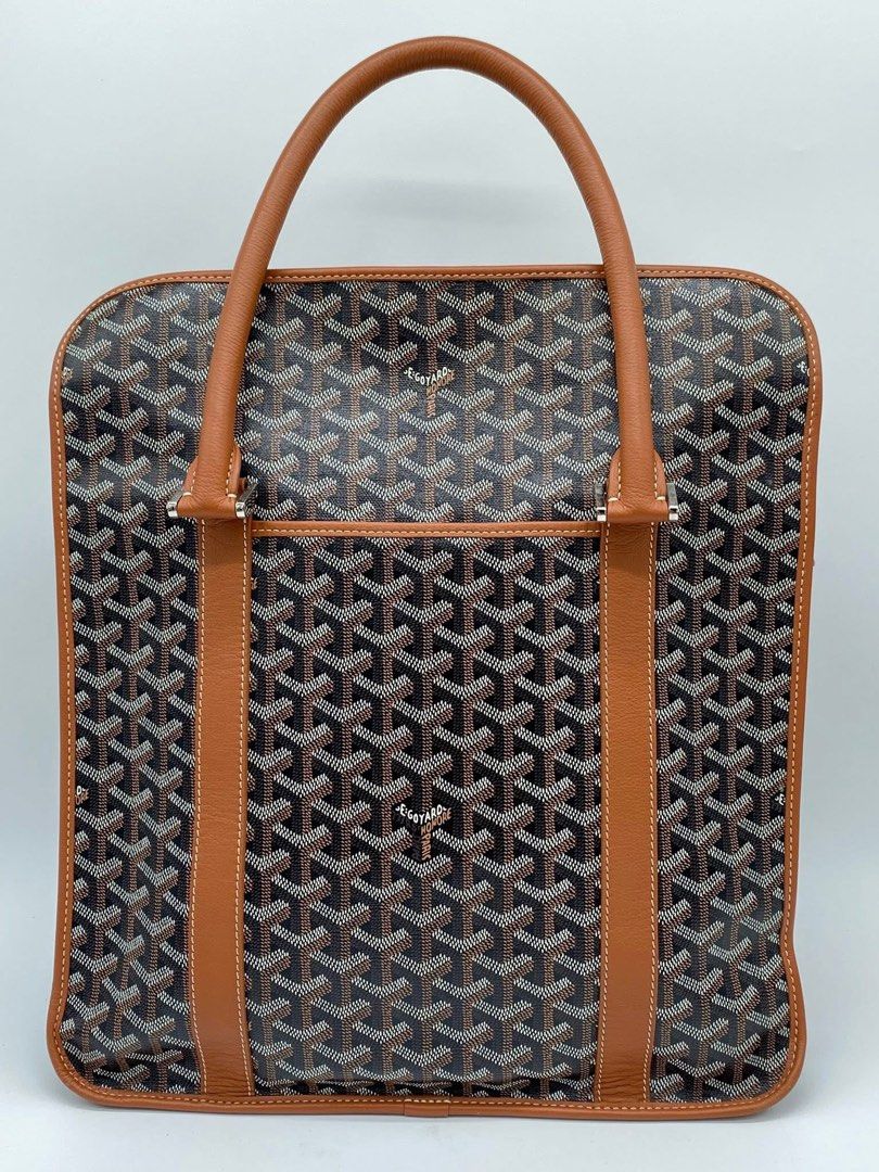 Authentic Goyard Laptop Bag (Category: Luxury Bags & Wallets) located in Quezon City. Submitted by jhaediah (Listing ID 1374406853, Image 1). Description: Goyard Laptop Bag ✨ Authentic | Rank A Condition. No Inclusion.