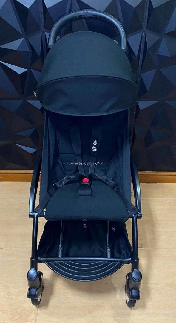 ✈️BABYZEN YOYO STROLLER🖤 (Category: Strollers) located in Bacoor. Submitted by axxesbabyshopph (Listing ID 1374423115, Image 3). Description: SALE! 15K ONLY🖤 ✈️Cabin approved 👍lightweight ✅reclinable Maganda pa, no fade minimal scracthes only No yellowish parts washed and ready to use.